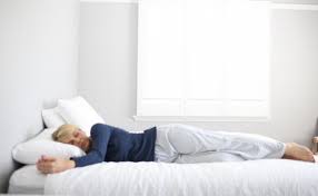 6 Posisi Tidur dan Pengaruhnya bagi Kesehatan - Tokopedia Blog